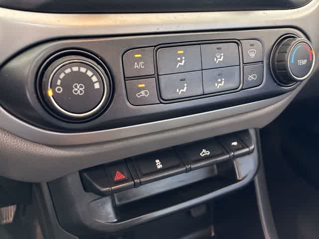 Thumbnail: 2019 Chevrolet Colorado - 40