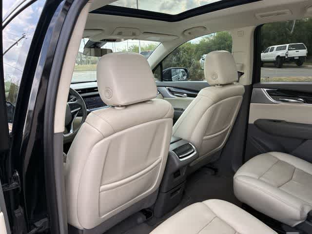 Thumbnail: 2021 Cadillac XT6 - 19