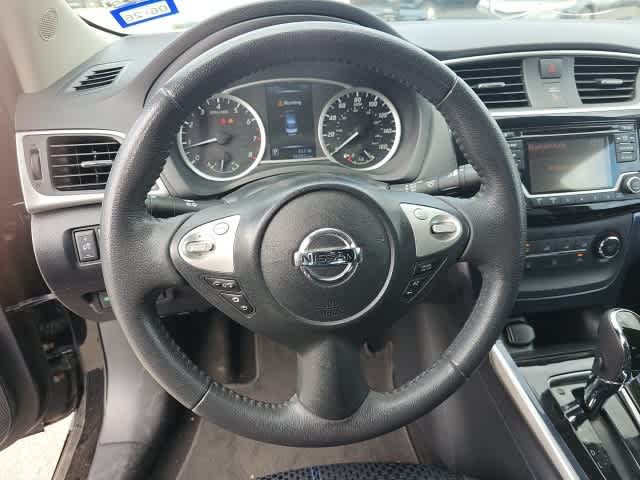 Thumbnail: 2017 Nissan Sentra - 12