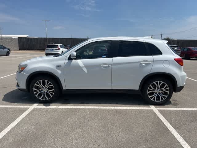 Thumbnail: 2018 Mitsubishi Outlander Sport - 2