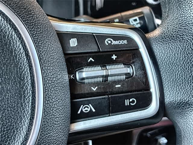 Thumbnail: 2023 Kia Sorento - 25