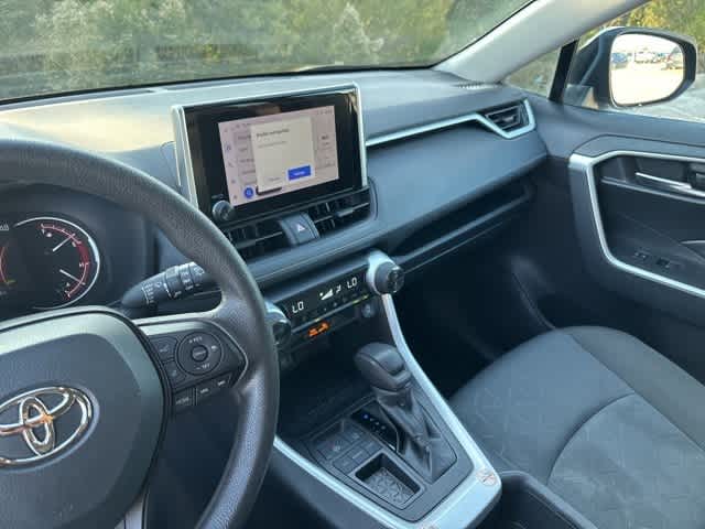 Thumbnail: 2023 Toyota RAV4 - 20