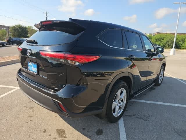 Thumbnail: 2023 Toyota Highlander - 5
