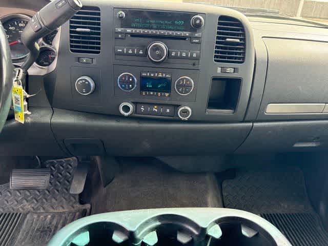 Thumbnail: 2011 Chevrolet Silverado 1500 - 22
