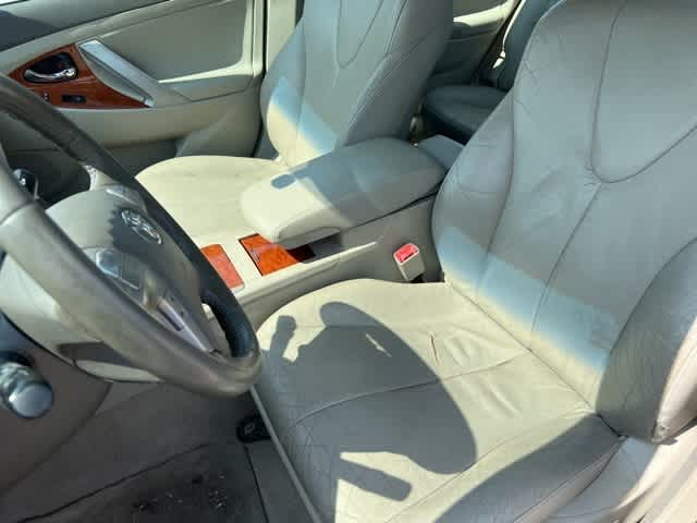 Thumbnail: 2010 Toyota Camry - 21