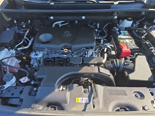 2021 Toyota RAV4 XLE 15