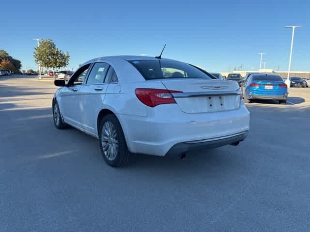 Used 2011 Chrysler 200 Limited Sedan
