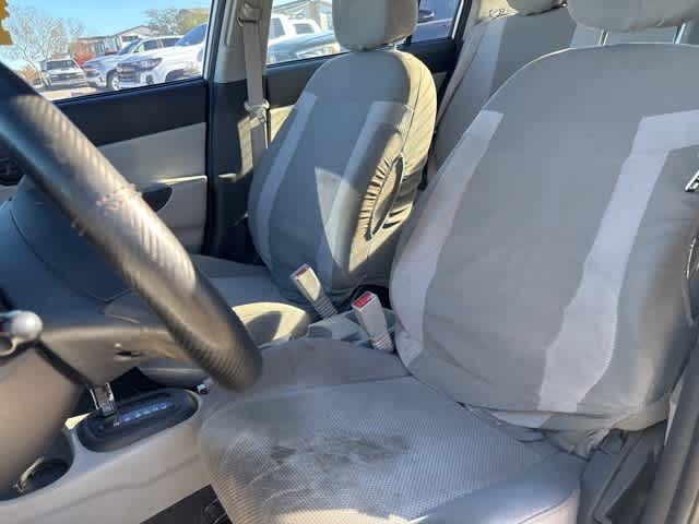 Thumbnail: 2009 Hyundai Accent - 19