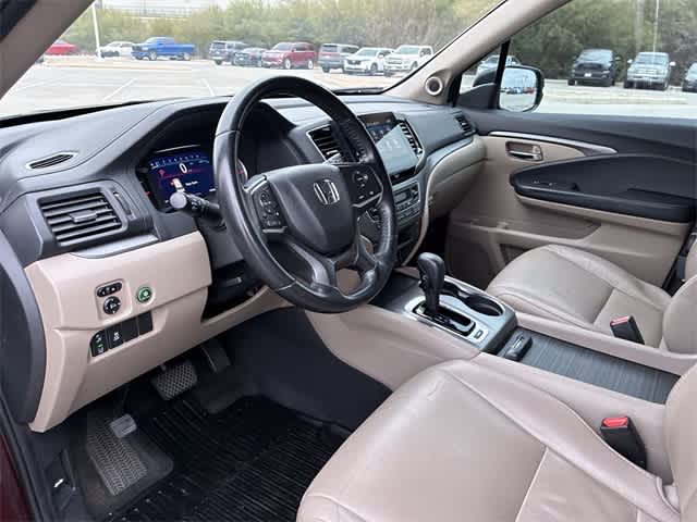 Thumbnail: 2019 Honda Pilot - 2