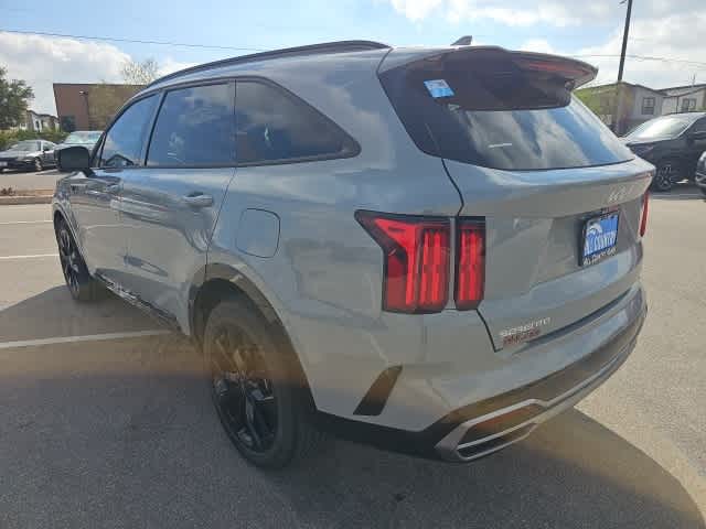 Thumbnail: 2023 Kia Sorento - 7