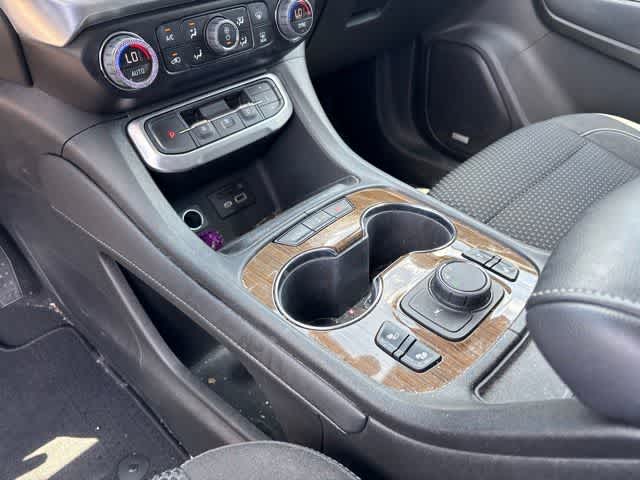 Thumbnail: 2023 GMC Acadia - 16