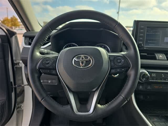 Thumbnail: 2021 Toyota RAV4 - 23