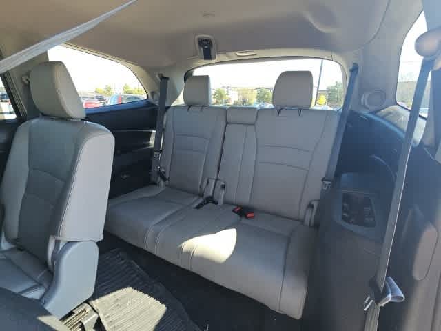 Thumbnail: 2019 Honda Pilot - 22