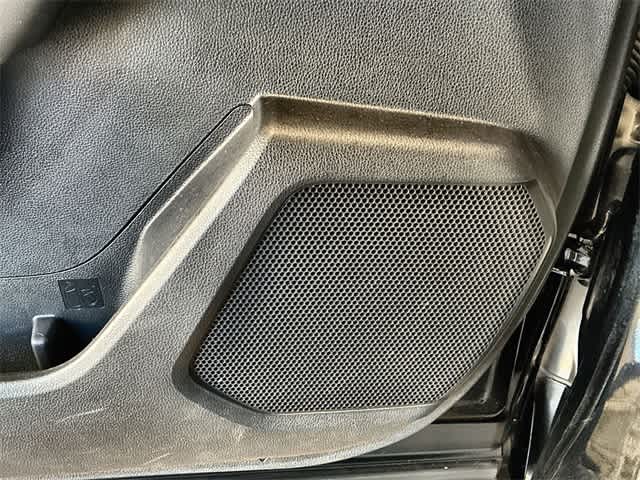 Thumbnail: 2023 Toyota Highlander - 31