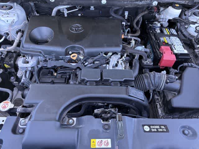 Thumbnail: 2021 Toyota RAV4 - 15