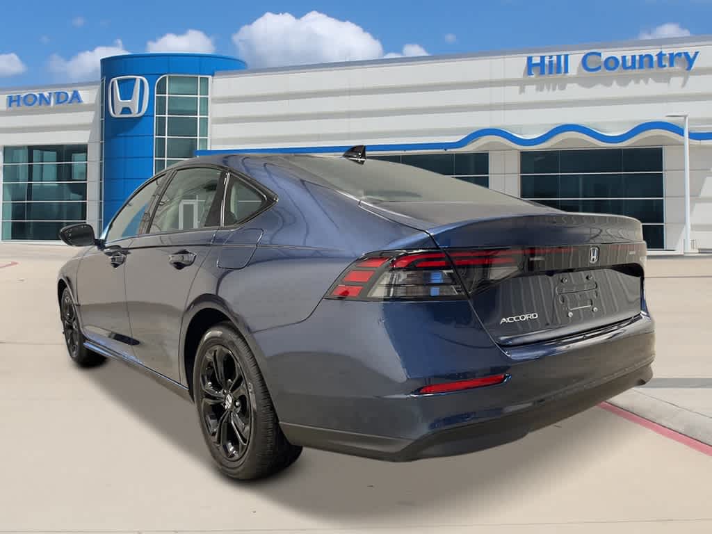 2025 Honda Accord SE photo 2