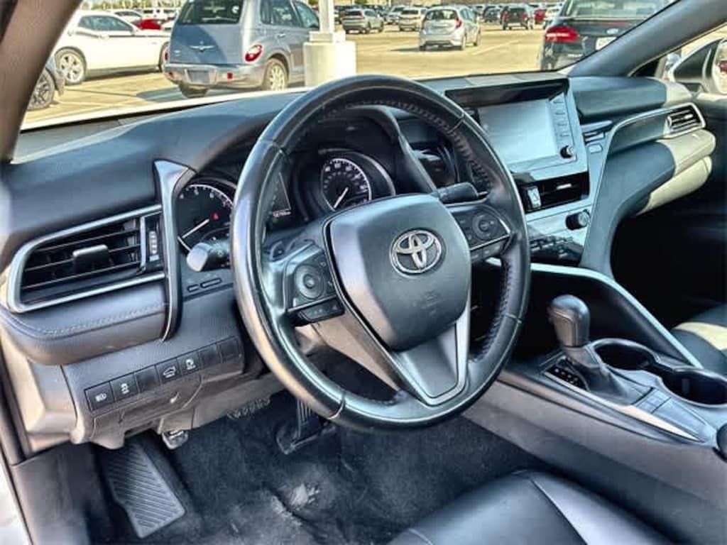 Used 2023 Toyota Camry SE Sedan