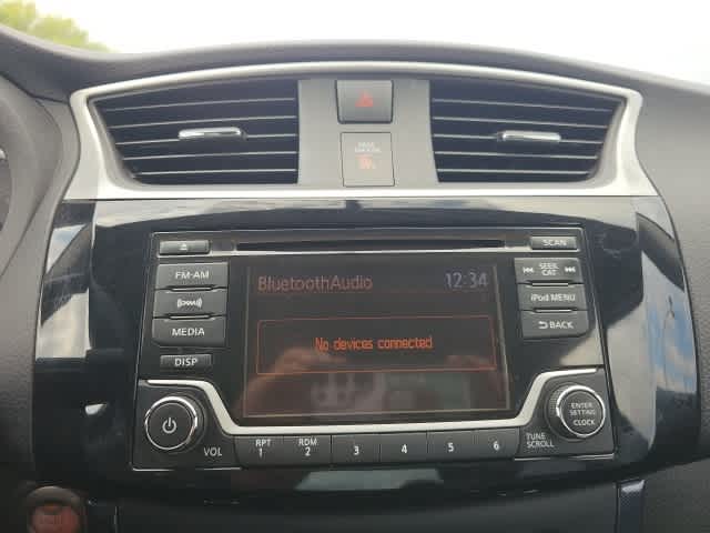 Thumbnail: 2017 Nissan Sentra - 16