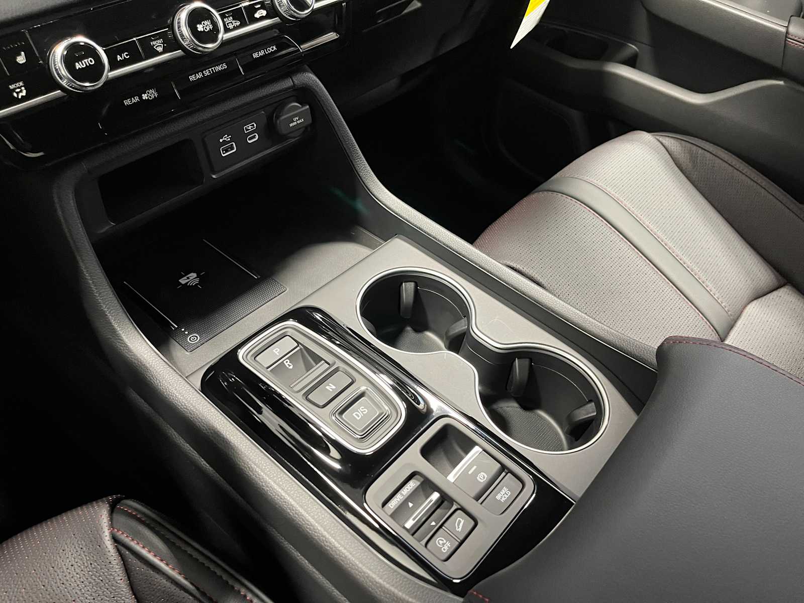 Thumbnail: 2025 Honda Pilot - 20