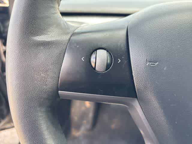 Thumbnail: 2021 Tesla Model 3 - 12