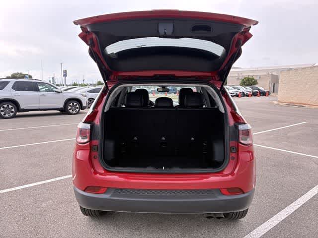 Thumbnail: 2018 Jeep Compass - 35