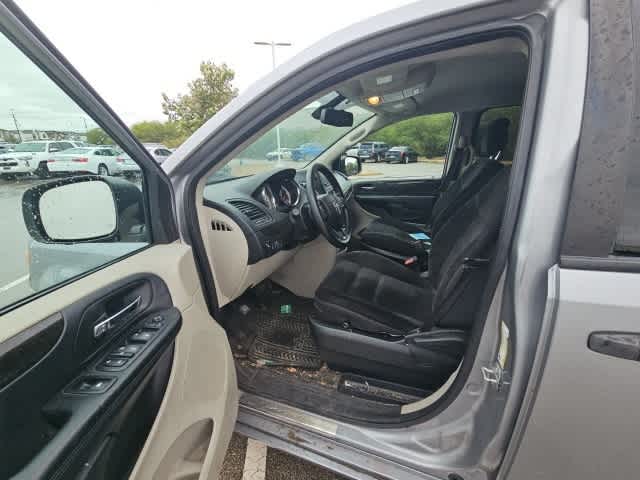 Thumbnail: 2019 Dodge Grand Caravan - 12