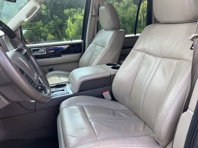 Thumbnail: 2016 Lincoln Navigator - 21