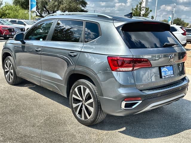 2023 Volkswagen Taos SE photo 3