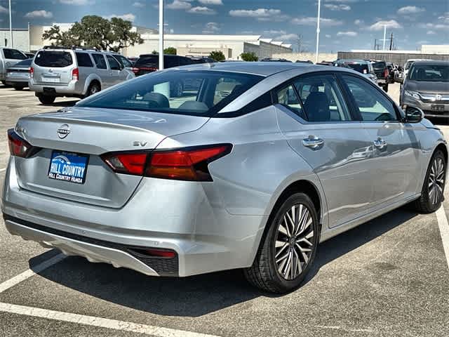 Thumbnail: 2023 Nissan Altima - 6