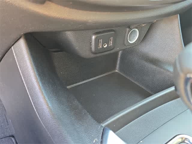 Thumbnail: 2021 Chevrolet Traverse - 32