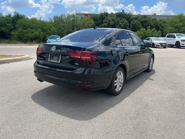 Thumbnail: 2017 Volkswagen Jetta - 5