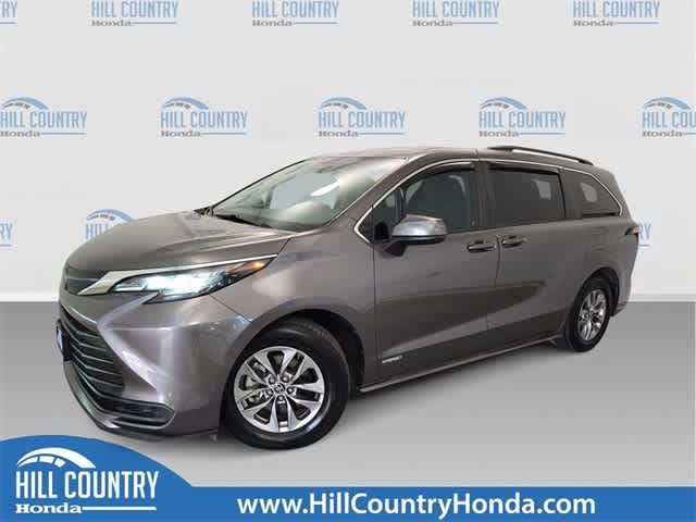 2021 Toyota Sienna LE -
                  San Antonio, TX