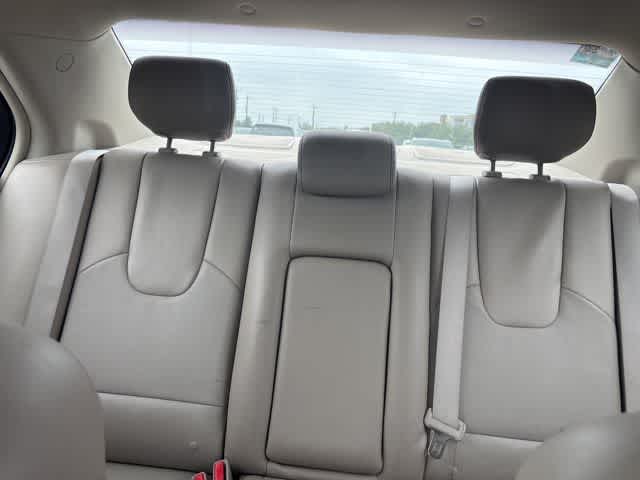Thumbnail: 2011 Ford Fusion - 20