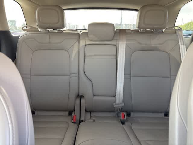 Thumbnail: 2021 Lincoln Corsair - 20