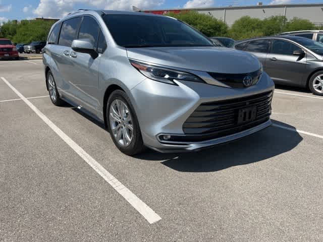 Thumbnail: 2021 Toyota Sienna - 7
