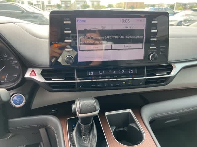 Thumbnail: 2021 Toyota Sienna - 19