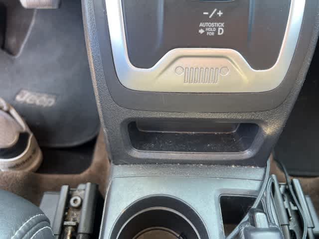 Thumbnail: 2015 Jeep Compass - 18