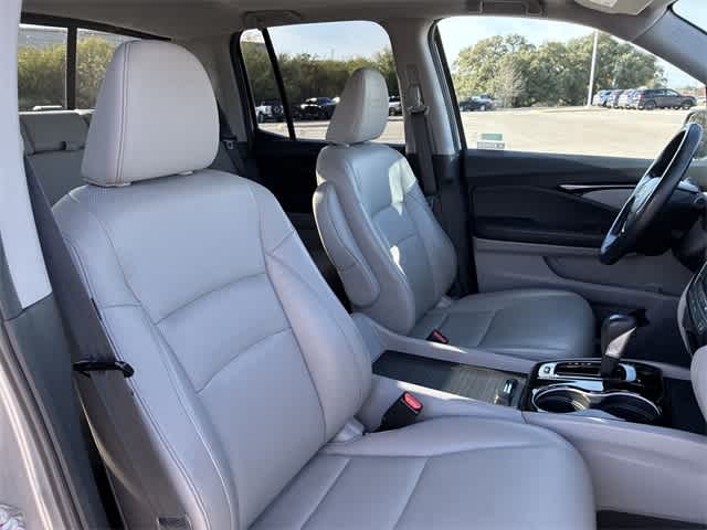 Thumbnail: 2019 Honda Ridgeline - 24