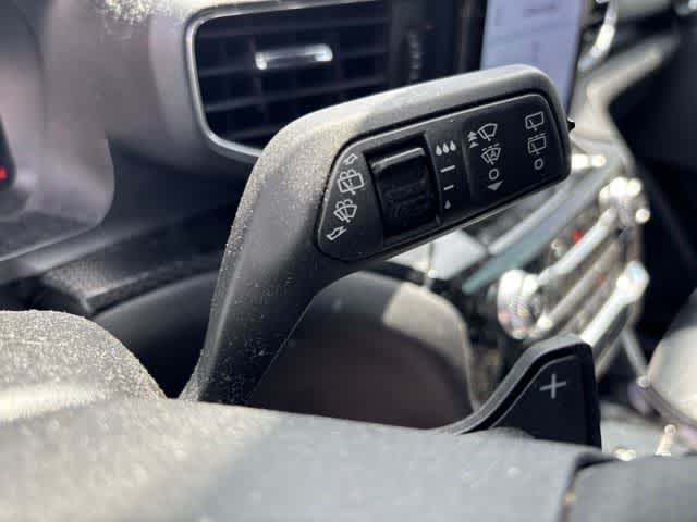 Thumbnail: 2023 Ford Explorer - 14
