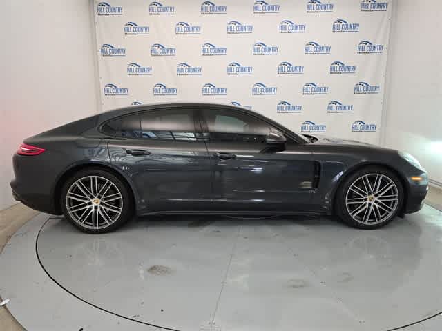 Thumbnail: 2019 Porsche Panamera - 7