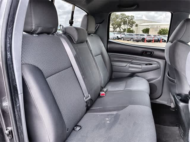 Thumbnail: 2012 Toyota Tacoma - 21