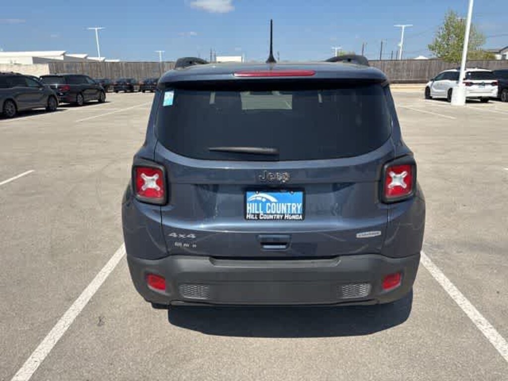 Used 2022 Jeep Renegade Latitude SUV