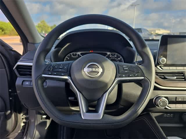 Thumbnail: 2023 Nissan Altima - 23