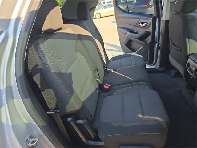 Thumbnail: 2021 Chevrolet Traverse - 21