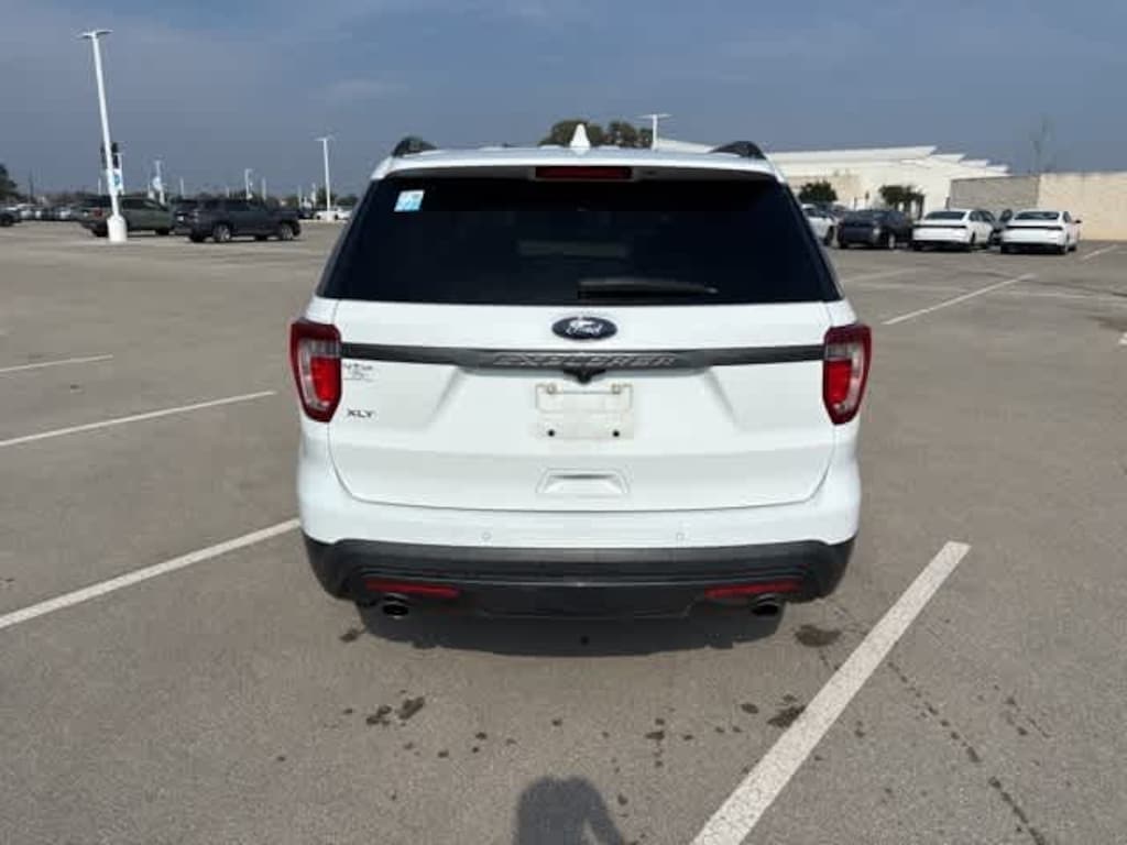 Used 2017 Ford Explorer XLT SUV