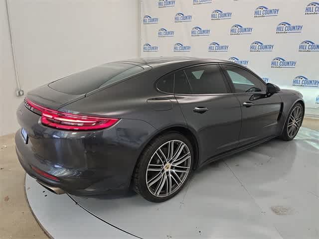 Thumbnail: 2019 Porsche Panamera - 6