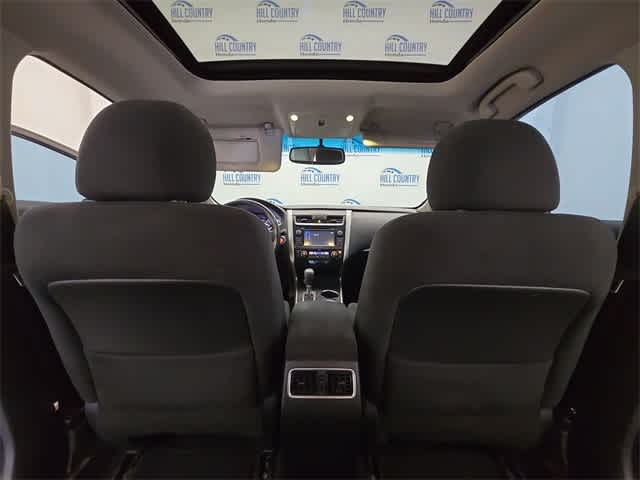 Thumbnail: 2015 Nissan Altima - 19