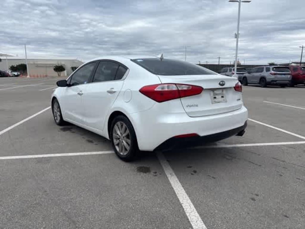Used 2015 Kia Forte EX FWD Sedan