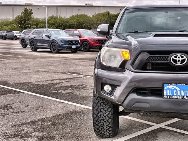 Thumbnail: 2012 Toyota Tacoma - 10
