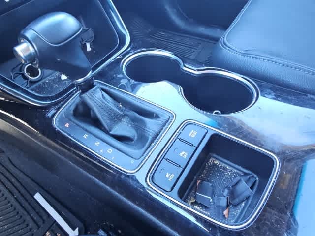 Thumbnail: 2015 Kia Sorento - 19